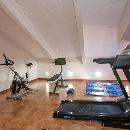 Palazzo Caracciolo Affittacamere 2*